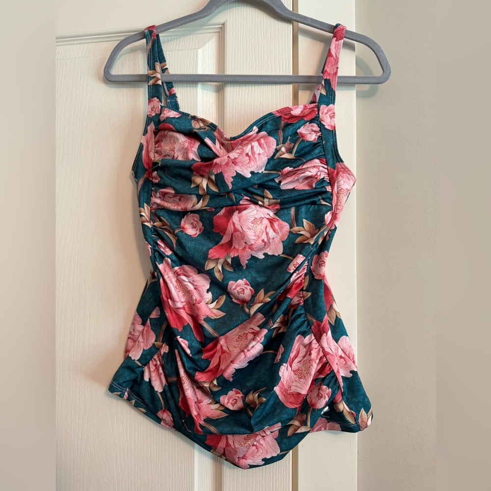 Hapari Slimming Tankini Top size XL